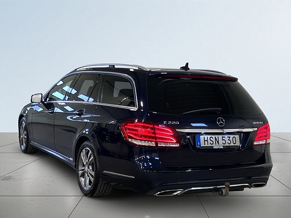 Mercedes-Benz E220 5 of 22