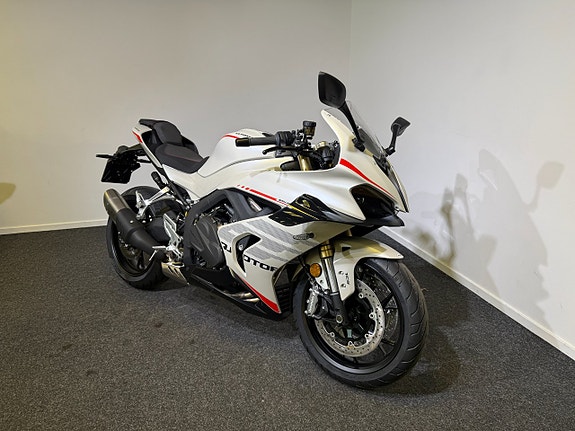 QJ Motor SRK 800 RR 2 of 9