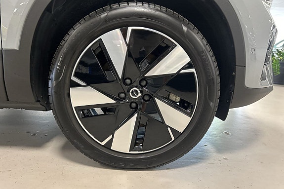 Volvo EX40