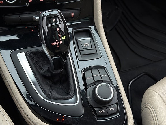 BMW 220d 23 of 29