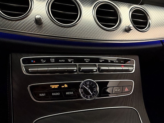 Mercedes-Benz E300 25 of 30
