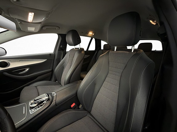 Mercedes-Benz E300 10 of 30