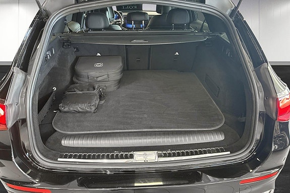 Mercedes-Benz E300 de 12 of 13