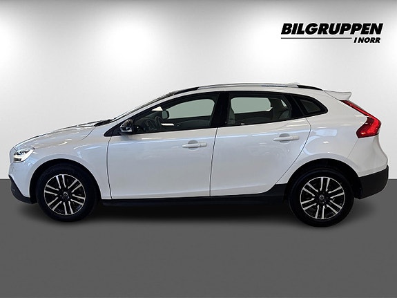 Volvo V40 Cross Country 4 of 5