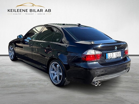BMW 325d 9 of 27