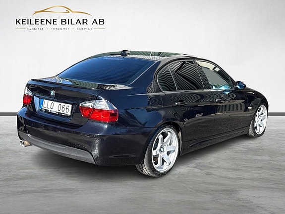 BMW 325d 8 of 27