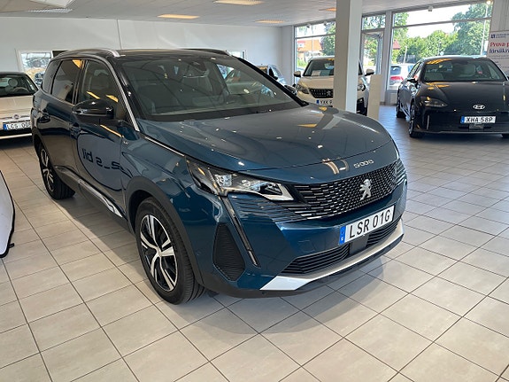 Peugeot 5008 3 of 5