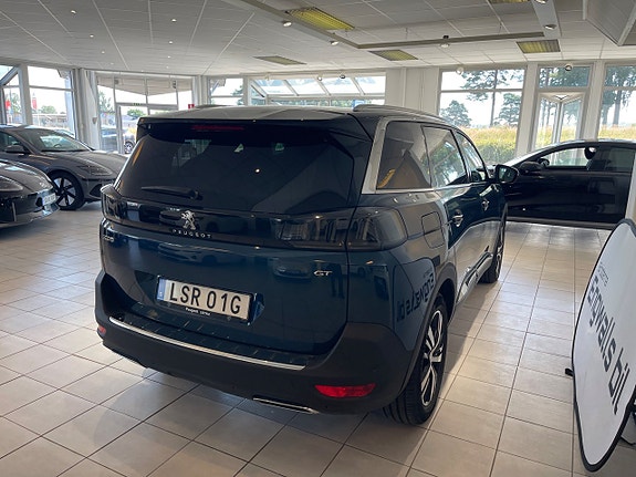 Peugeot 5008 4 of 5