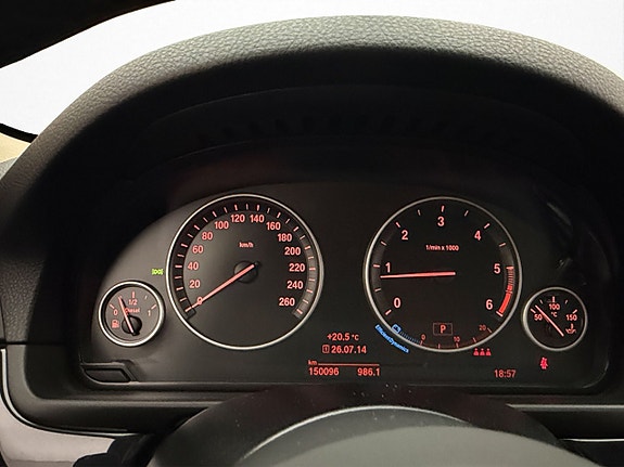 BMW 520 18 of 30