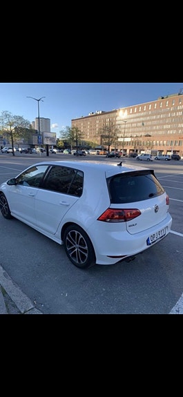 Volkswagen Golf VII 5 of 5