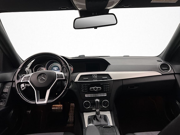 Mercedes-Benz C220 13 of 30