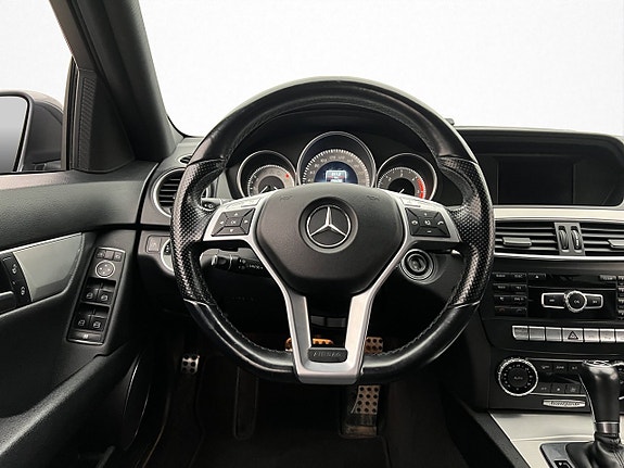 Mercedes-Benz C220 14 of 30