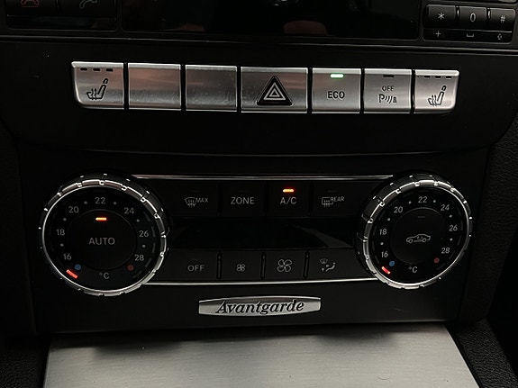 Mercedes-Benz C220 24 of 30