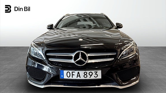 Mercedes-Benz C220 4 of 5
