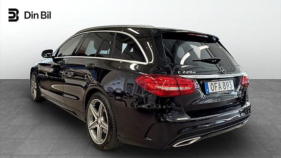 Mercedes-Benz C220 3 of 5