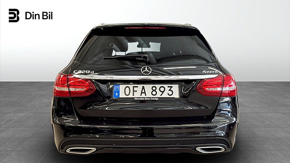 Mercedes-Benz C220 5 of 5