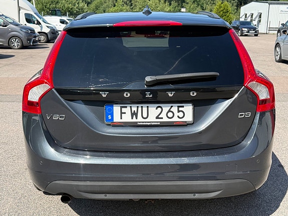 Volvo V60 5 of 5
