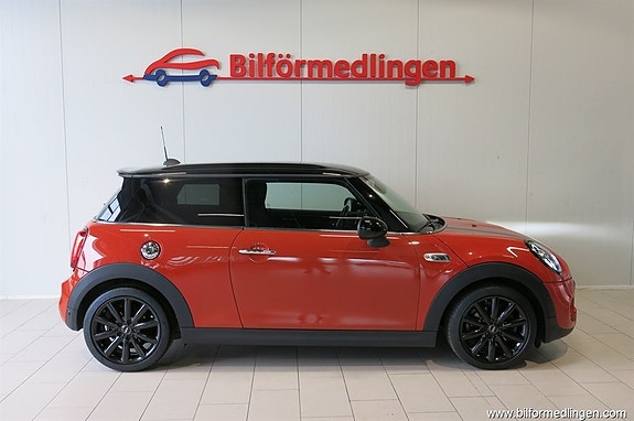 MINI Cooper S 2 of 18