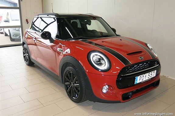 MINI Cooper S 3 of 18