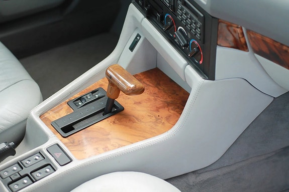 BMW 540i 4 of 5
