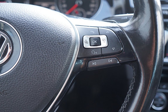 Volkswagen Golf VII 16 of 17