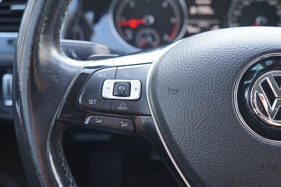 Volkswagen Golf VII 15 of 17