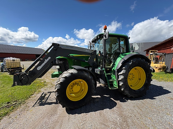 John Deere 6820 2 of 5