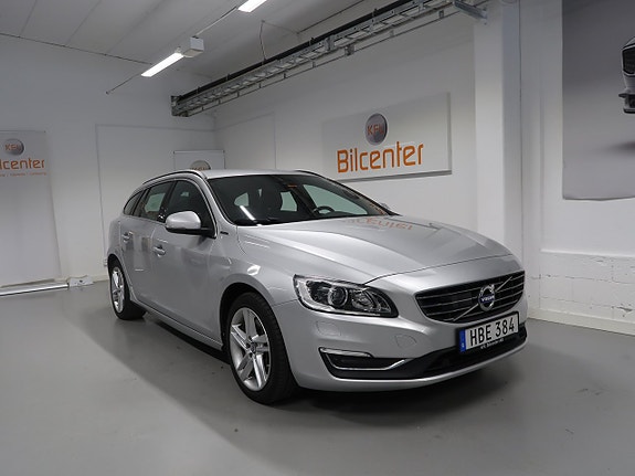 Volvo V60 3 of 5
