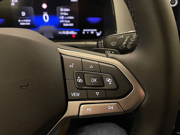 Volkswagen T-Roc 13 of 15
