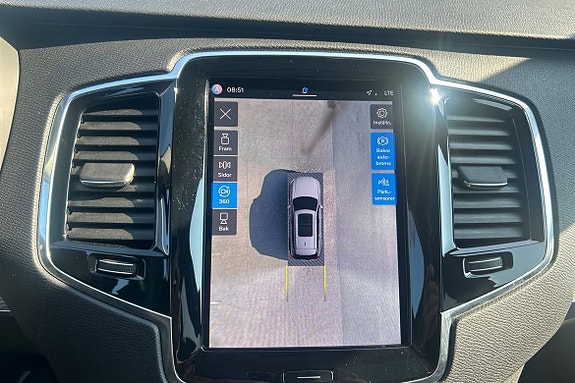 Volvo XC90 21 of 25