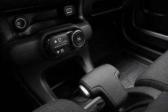 Citroen C4 Cactus 13 of 13