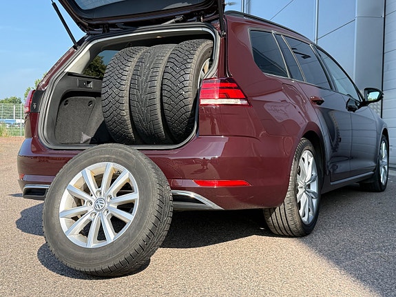 Volkswagen Golf VII 13 of 13