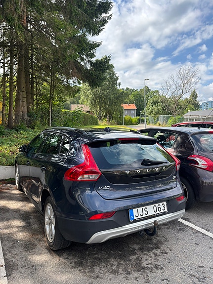 Volvo V40 Cross Country 9 of 10