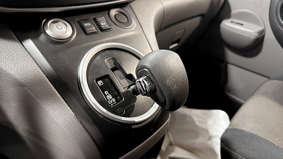 Nissan e-NV200 5 of 5