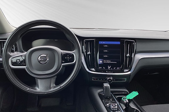 Volvo V60 9 of 23