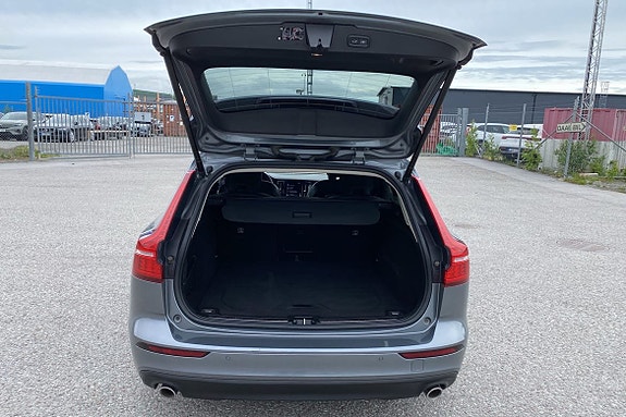 Volvo V60 14 of 23