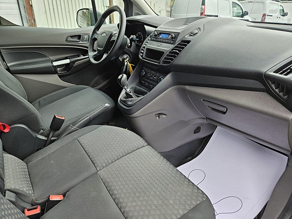 Ford Transit Connect 14 of 22