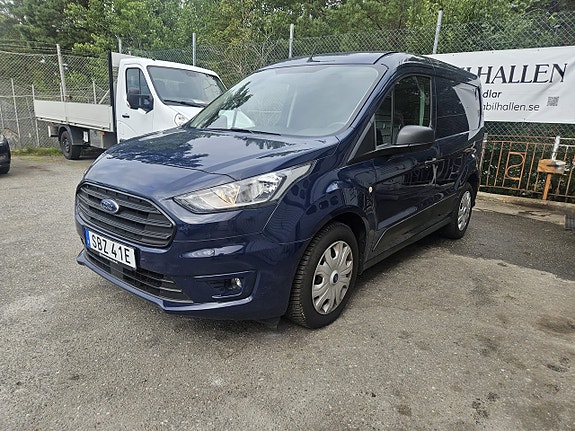 Ford Transit Connect 11 of 22