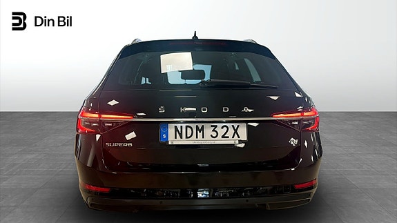 Skoda Superb 5 of 12