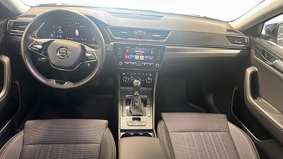 Skoda Superb 10 of 12