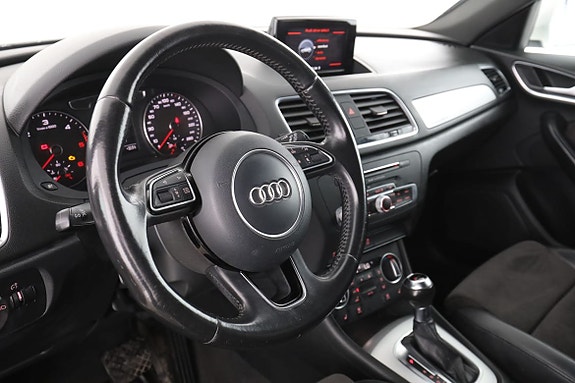 Audi Q3 12 of 30