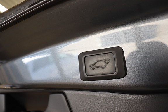 Toyota RAV4 8 of 28