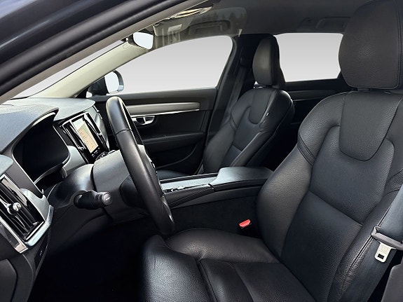 Volvo V90 Cross Country 11 of 18