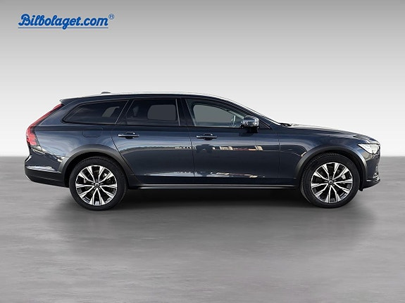 Volvo V90 Cross Country 6 of 18
