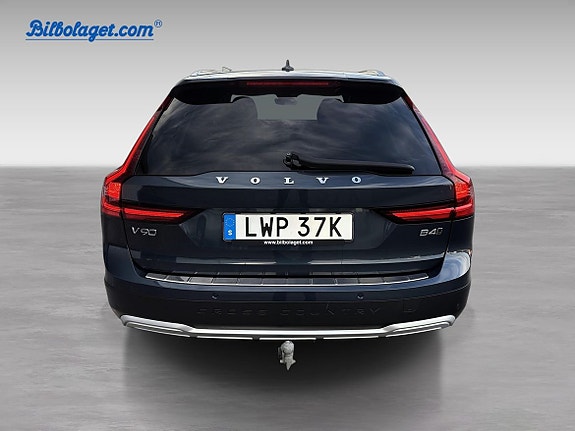 Volvo V90 Cross Country 8 of 18