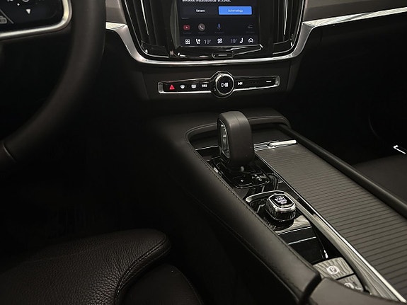 Volvo V90 Cross Country 15 of 16