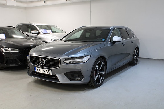 Volvo V90 2 of 5