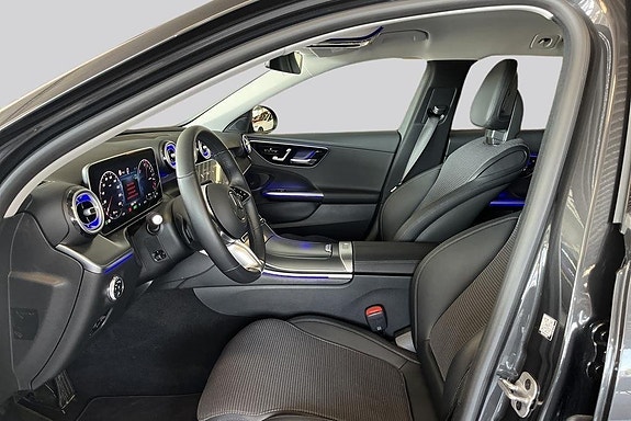 Mercedes-Benz C300 8 of 20