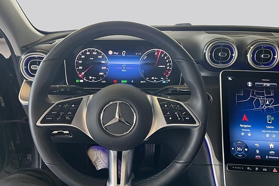 Mercedes-Benz C300 10 of 20