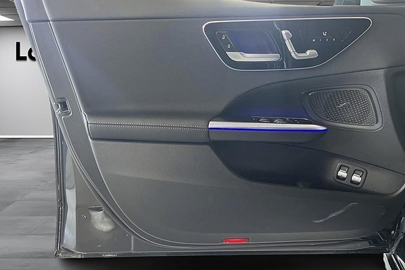 Mercedes-Benz C300 17 of 20